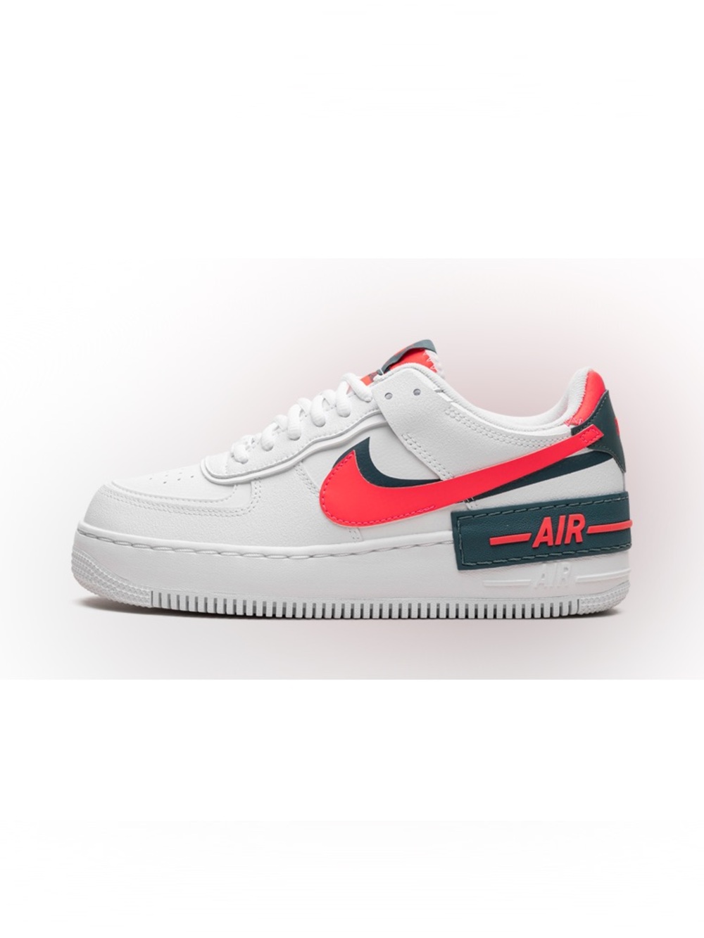 NIKE AIR FORCE 1 SHADOW SHOES in White Solar Red (EUC)